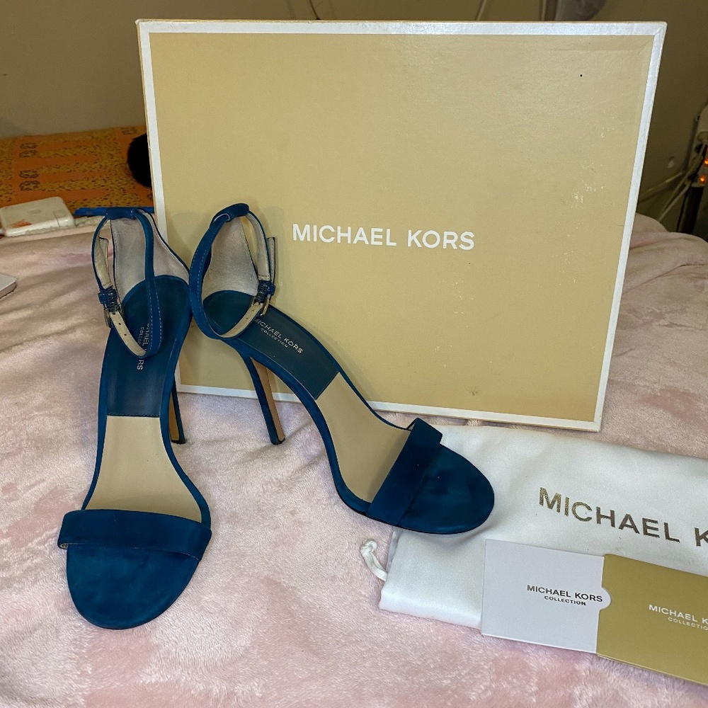 Michael Kors Collection Jacqueline in Peacock